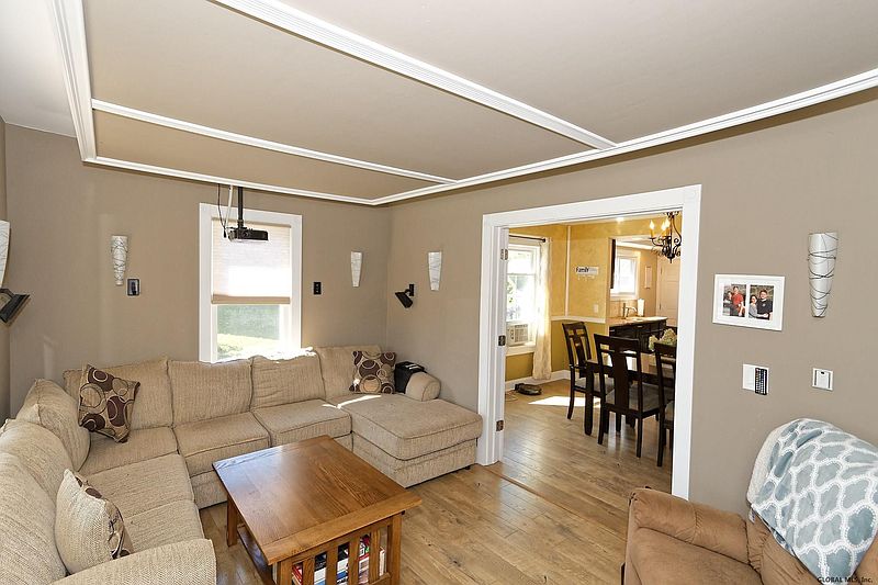 3rd image of 515 BOGHT Road