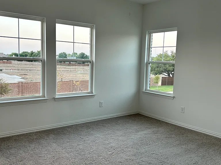 4704 Craymore Rd — Photo 11