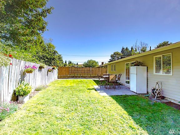 3rd image of 3511 199th Pl SW