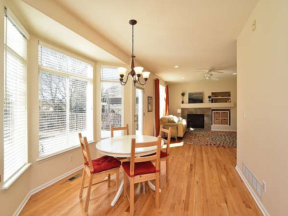 5th image of 2748 W White Oak Ct
