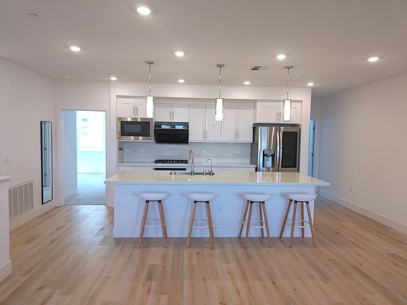 5th image of 3039 Boyter Pl