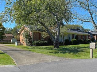 202 Utley Dr, Goodlettsville, TN 37072