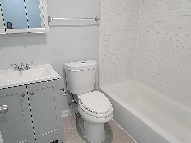 1629 N Fulton Ave — Photo 13