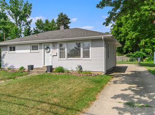 2720 Emerald Dr, Kalamazoo, MI 49001