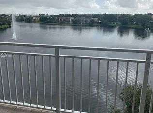 9351 Fontainebleau Blvd APT B412, Miami, FL 33172