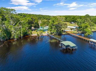 2392 S Us Highway 17, Crescent City, FL 32112