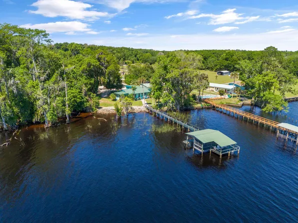 2392 S Us Highway 17, Crescent City, FL 32112