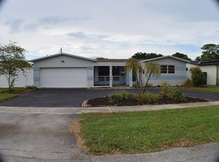9121 SW 54th Pl, Cooper City, FL 33328