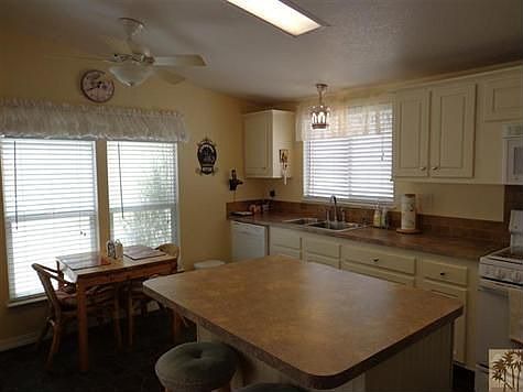 5th image of 51 Coble Dr