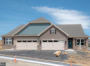 1640 Quincey Dr, Mechanicsburg, PA 17050