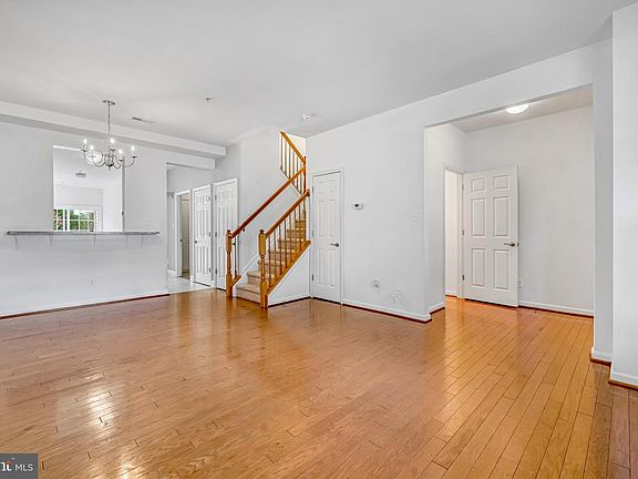 5th image of 304 Wheatley Dr