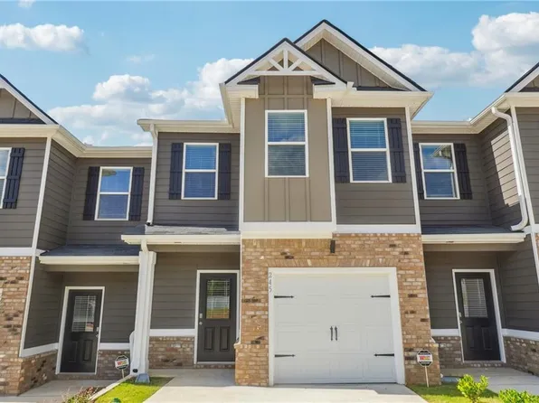 225 Ivey Ter, Temple, GA 30179