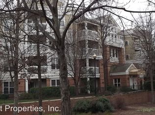 2204 Westcourt Ln APT 102, Herndon, VA 20170