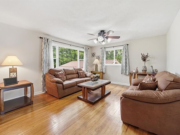 4th image of 238 Center Grange Rd