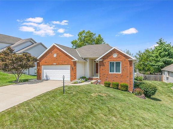 2nd image of 4605 Heatherwood Ct