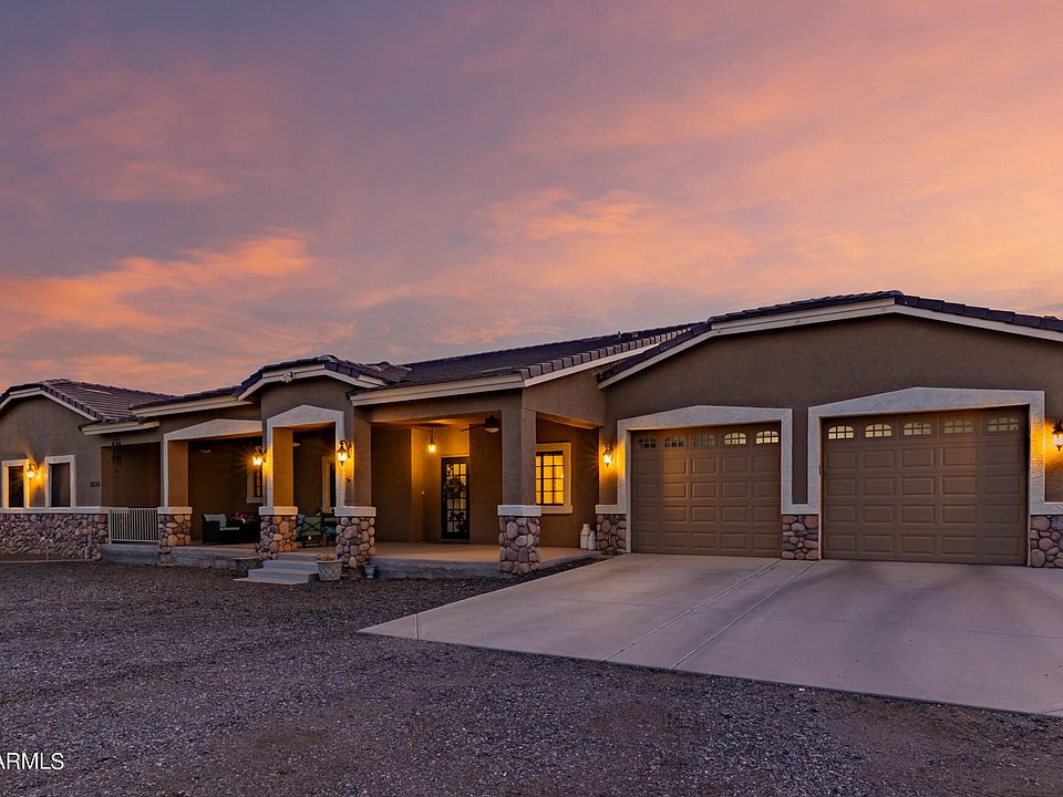 1st image of 2320 N 191st Avenue