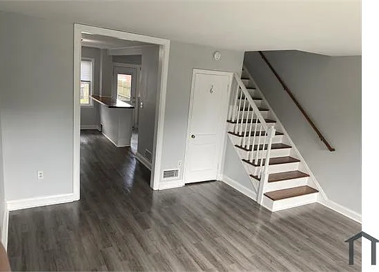 4 bed, $2,900 — Photo 4