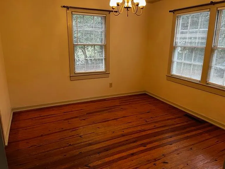 1508 McLeod Rd — Photo 3