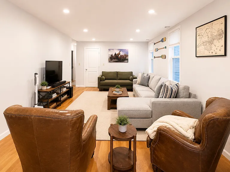 28 Monument St #2 — Photo 6