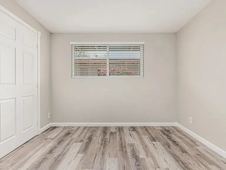 1012 S Smith Rd #1 — Photo 8