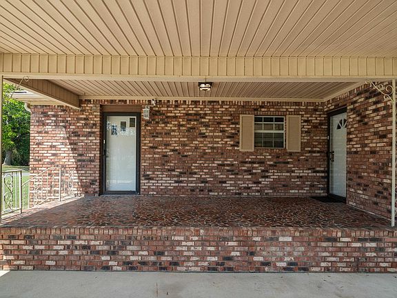3rd image of 3406 Virginia Dr