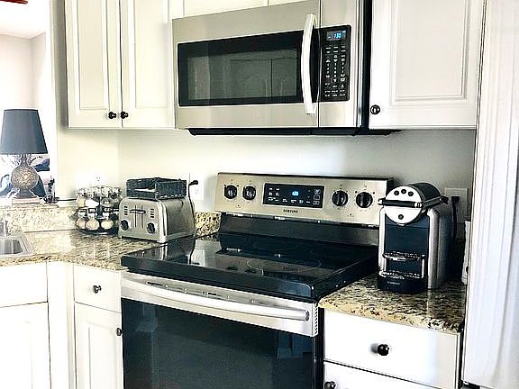 2nd image of 12141 Summergate Cir APT 202