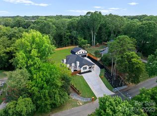6326 Cedar Croft Dr, Charlotte, NC 28226