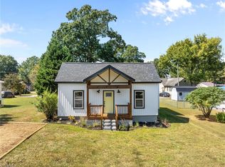 10 Hames St, Lexington, NC 27295