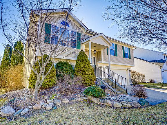 2nd image of 7087 Saint Andrews Dr