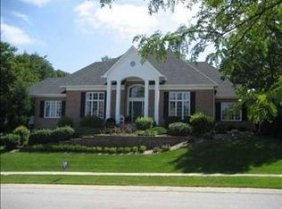 8201 Hunters Pl, Indianapolis, IN