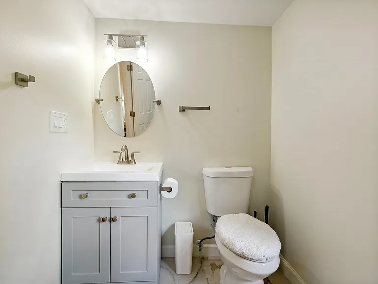 Full bathroom