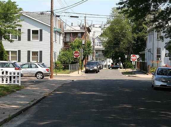5th image of 24 Salem St