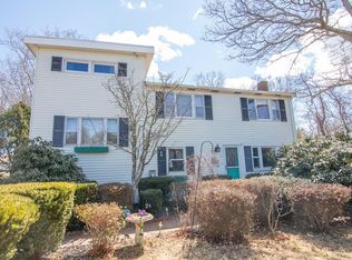 43 Manomet Beach Blvd, Plymouth, MA 02360