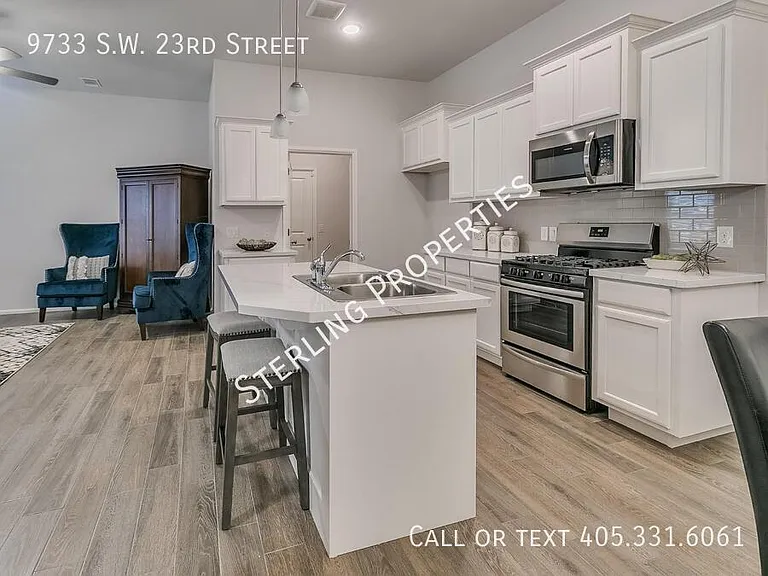 9733 SW 23rd St — Photo 10