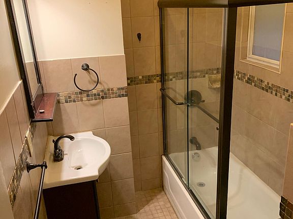 5th image of 6018 Fillmore Pl APT 4
