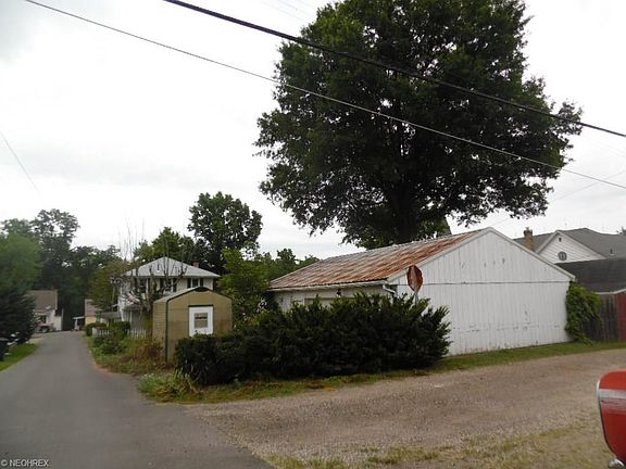 2nd image of 326 Main St