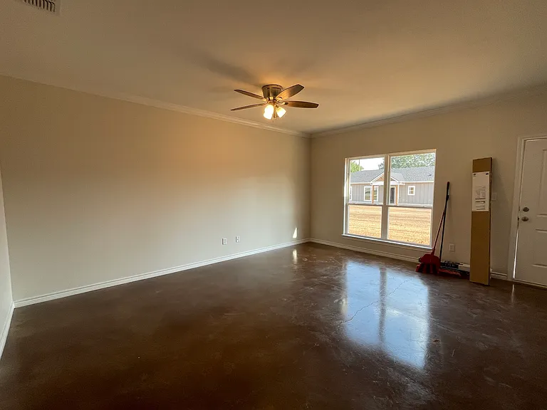 150 Stephens Rd — Photo 13