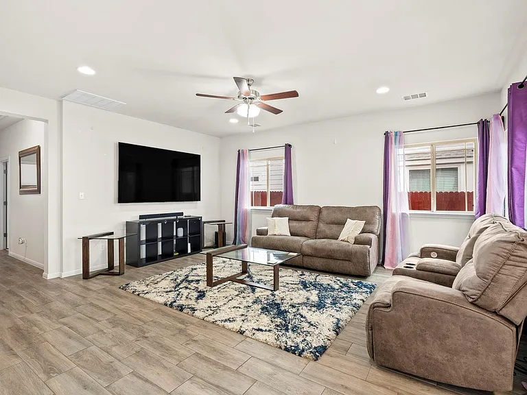 5917 Principale Dr — Photo 23