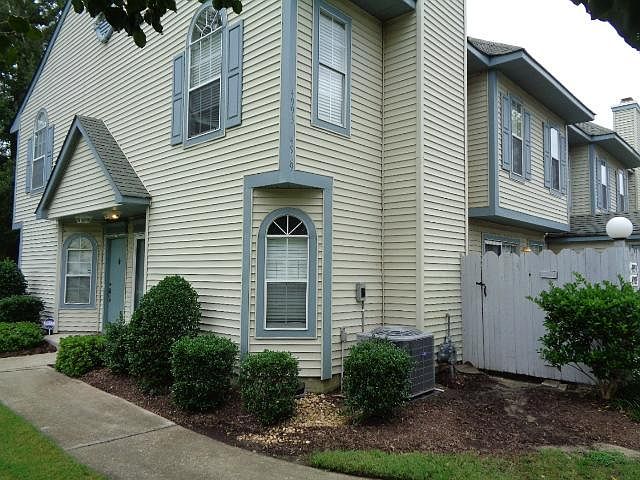 1st image of 4989 Adelia Dr