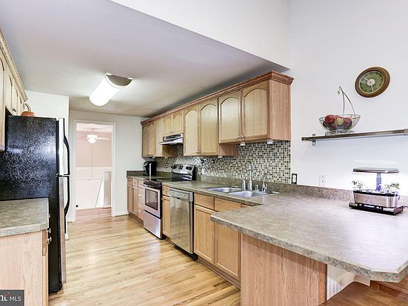 5th image of 12718 Carlsbad Ct