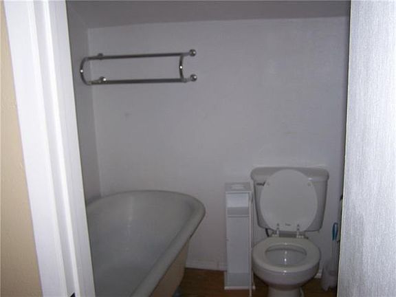 4th image of 6061 Fm 2632