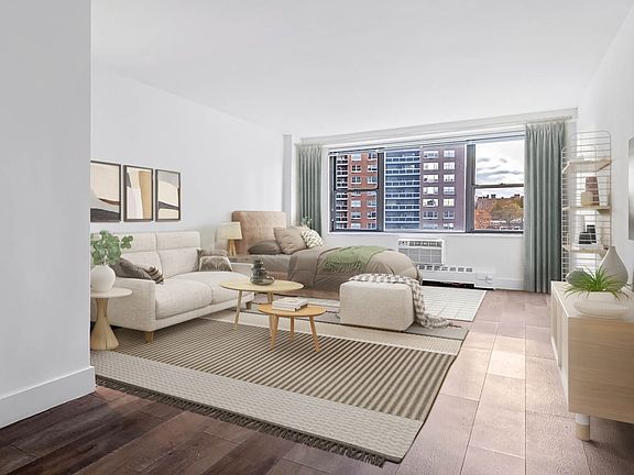 3rd image of 10440 Queens Blvd APT 17R