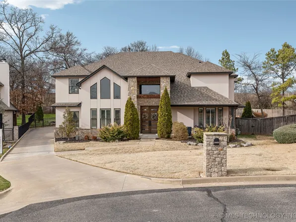 10614 S Nandina Ct, Jenks, OK 74037