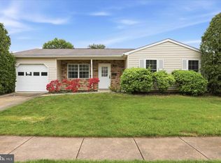 5661 Crabapple Dr, Frederick, MD 21703