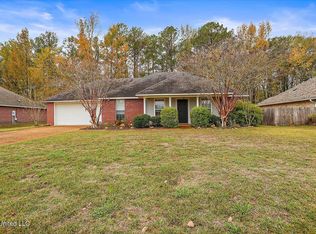 511 Eaglewood Dr, Florence, MS 39073
