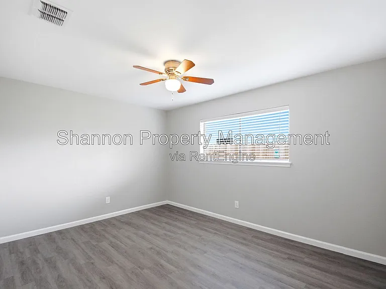 6215 Autumn Arbor Dr — Photo 27