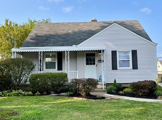 1284 E Kenworth Rd, Columbus, OH 43224