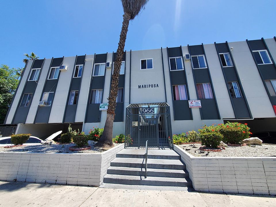 1st image of 966 N Mariposa Ave