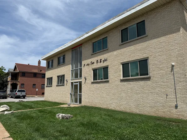 4208 Watson Rd, Saint Louis, MO