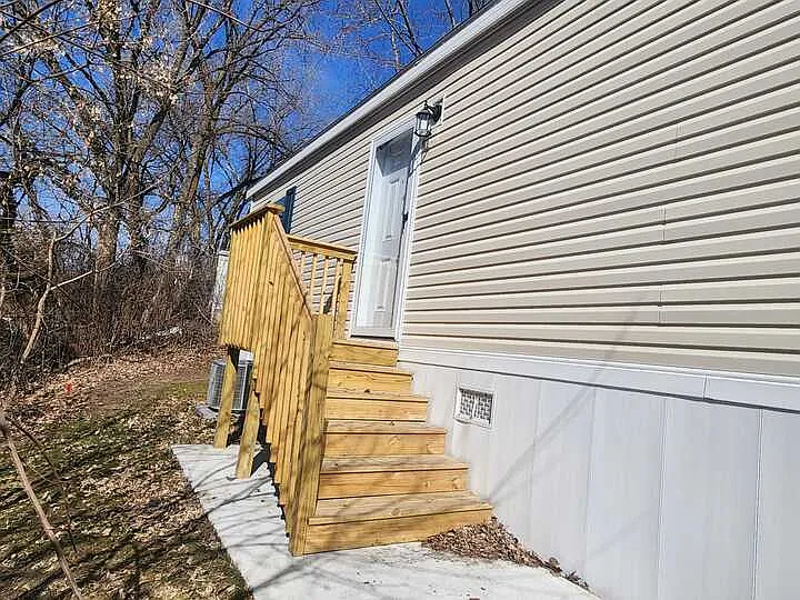 23 Thomas Ln #431 — Photo 24